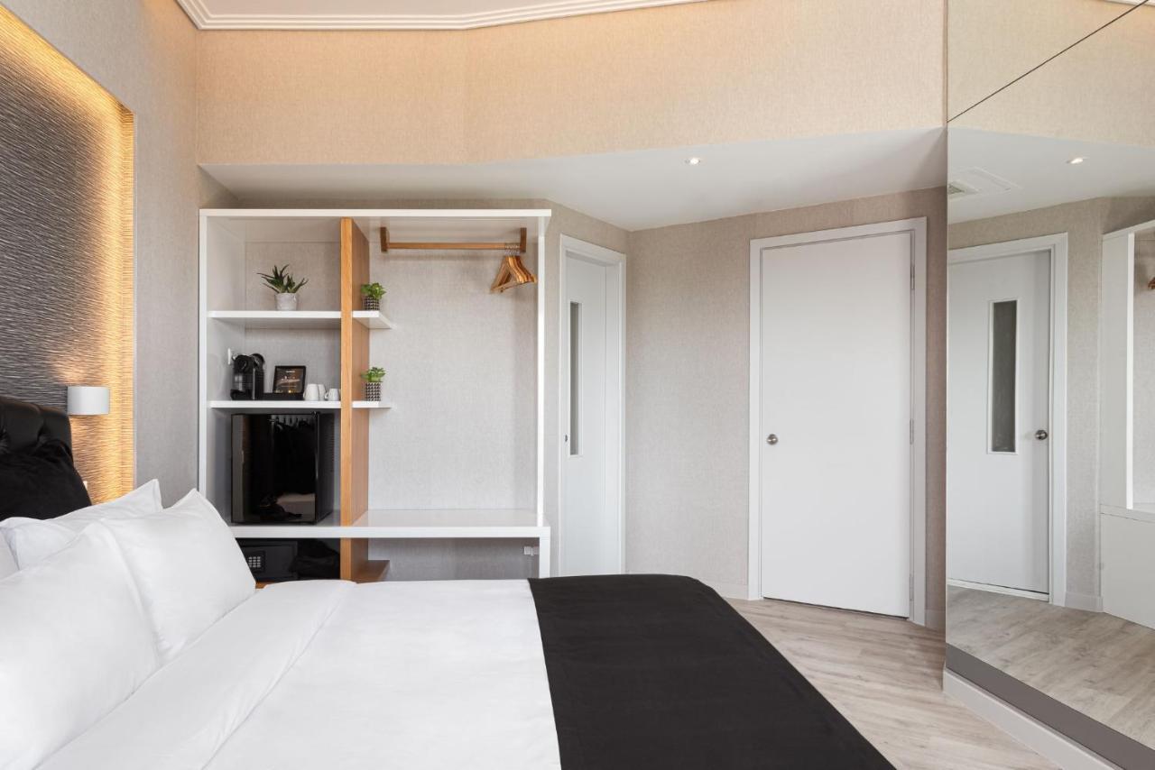 אתונה Kreoli Suites Glyfada מראה חיצוני תמונה