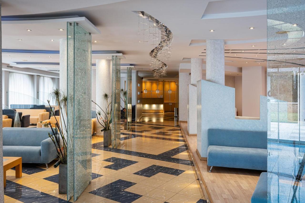 אתונה Kreoli Suites Glyfada מראה חיצוני תמונה