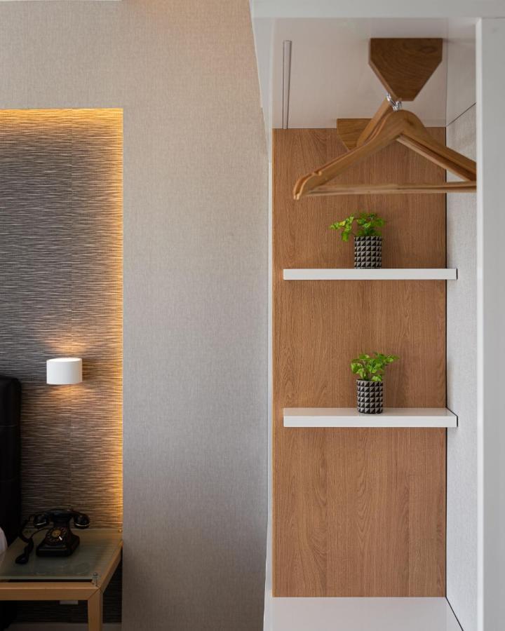 אתונה Kreoli Suites Glyfada מראה חיצוני תמונה